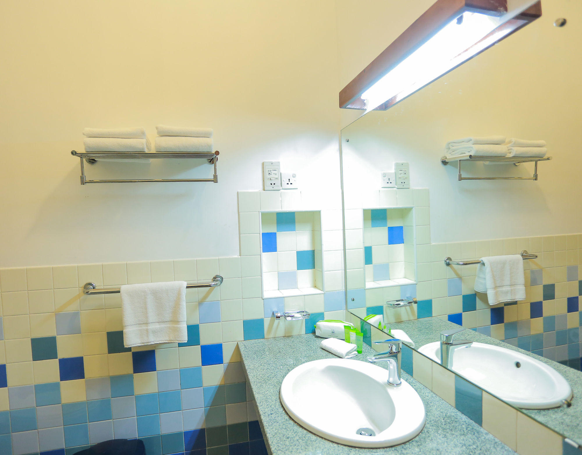 The Austin Residence By Unique Hotels Kolombo Bagian luar foto