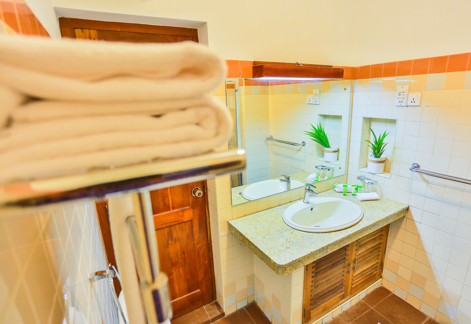 The Austin Residence By Unique Hotels Kolombo Bagian luar foto